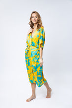 Load image into Gallery viewer, Beach kimono with Eye / Cat application