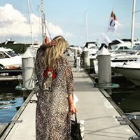 Load image into Gallery viewer, Beach beach kimono Burning cat