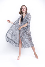 Load image into Gallery viewer, Beach kimono Snake