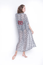 Load image into Gallery viewer, Beach kimono Snake