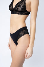 Load image into Gallery viewer, Lace trim cotton thong / panties