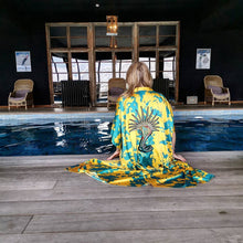 Load image into Gallery viewer, Beach kimono with Eye / Cat application