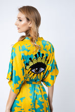 Load image into Gallery viewer, Beach kimono with Eye / Cat application
