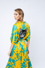 Load image into Gallery viewer, Beach kimono with Eye / Cat application
